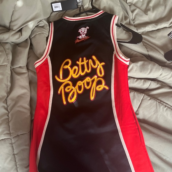 Three Betty Boop Jersey Dresses - Picture 4 of 7